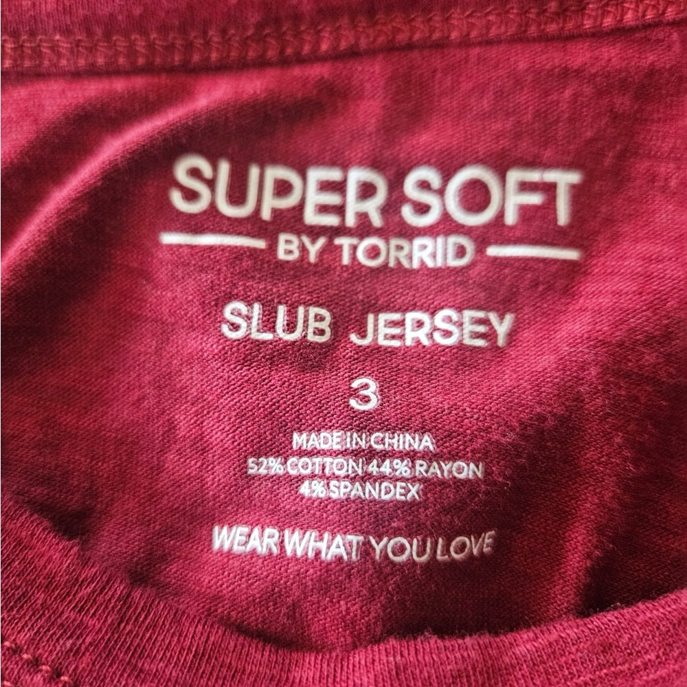 Torrid Burgundy Ruffle Sleeve Tee - Picture 3 of 6